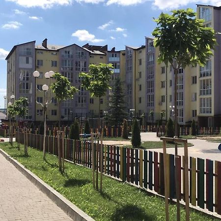 Новые Апартаменты В Жк Барский Yakushintsy Extérieur photo